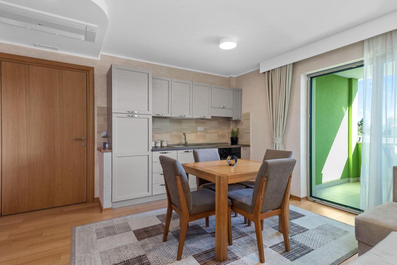 Apartmani Rubinic トゥラニ エクステリア 写真