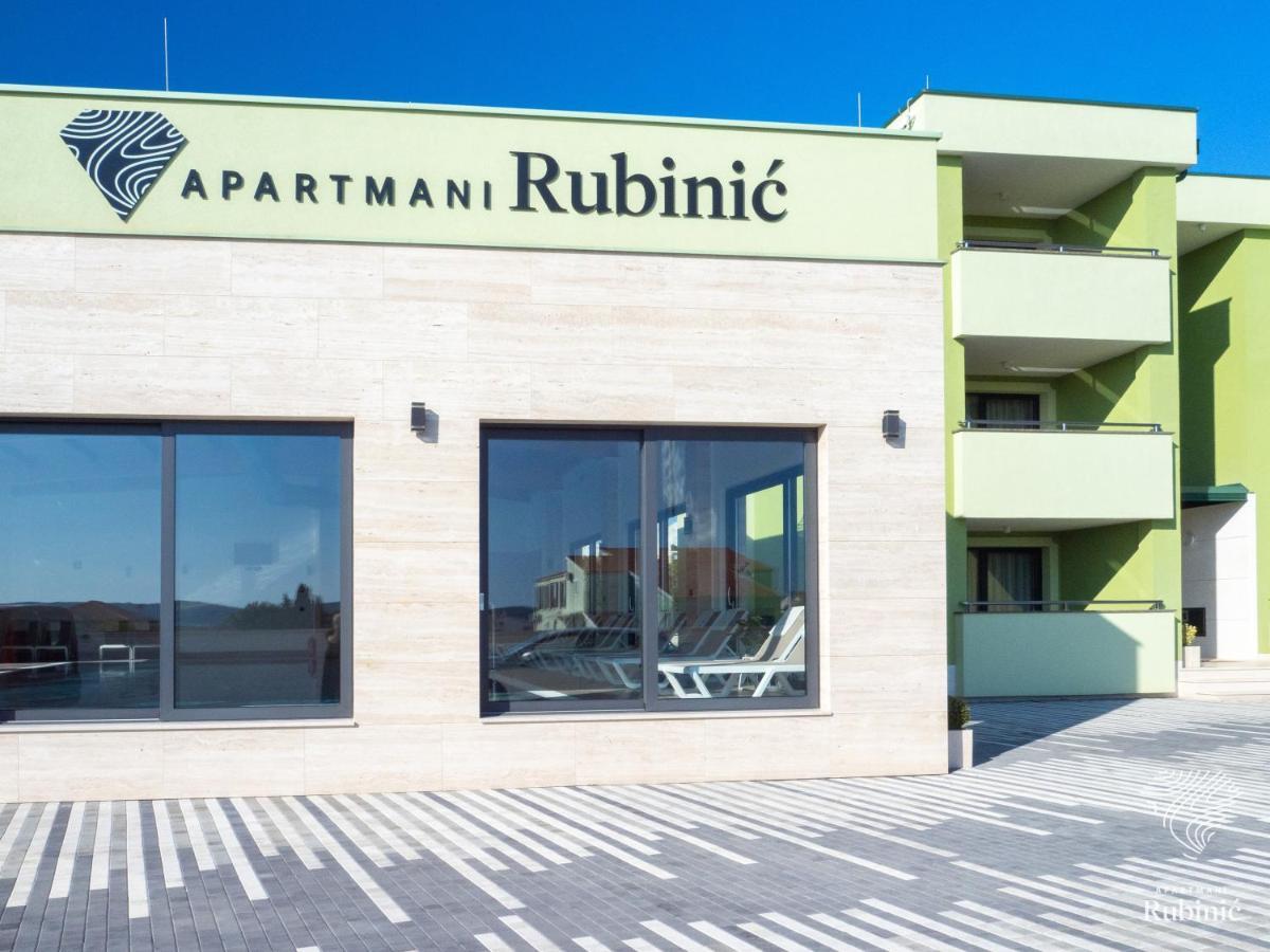 Apartmani Rubinic トゥラニ エクステリア 写真